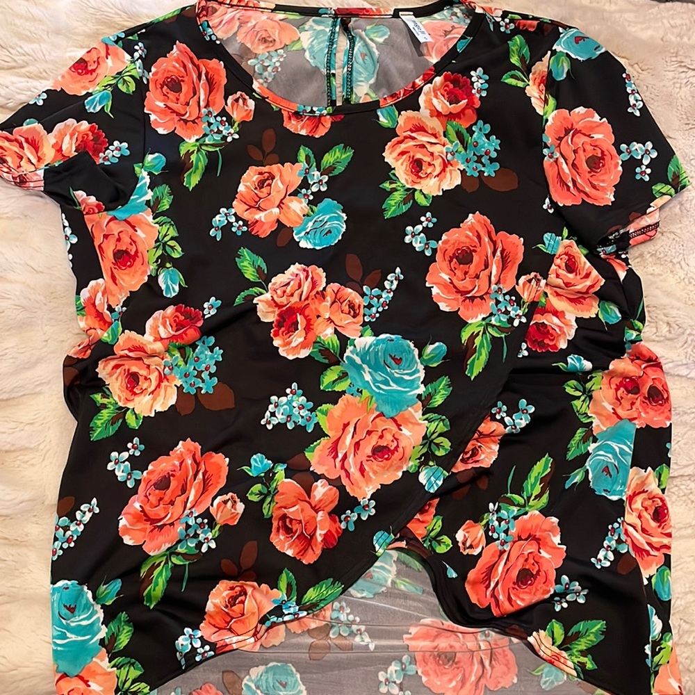 Floral Fashion Top, Size Small